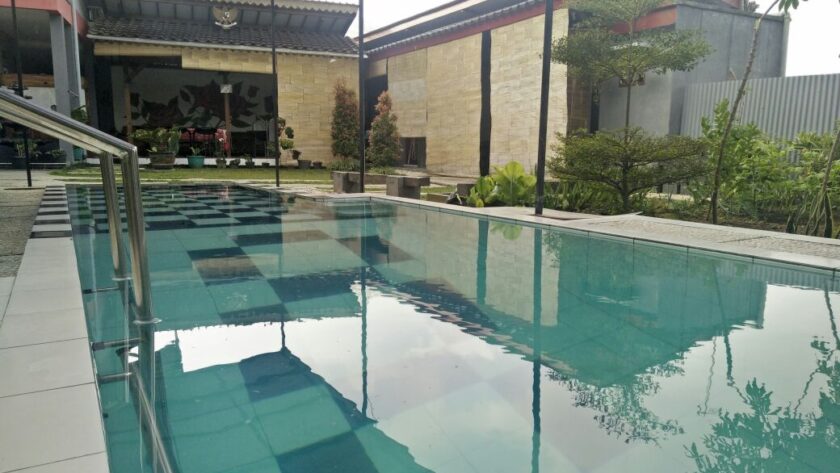 Sewa villa di cipanas puncak kolam renang pribadi murah, villa sukim 5 kamar